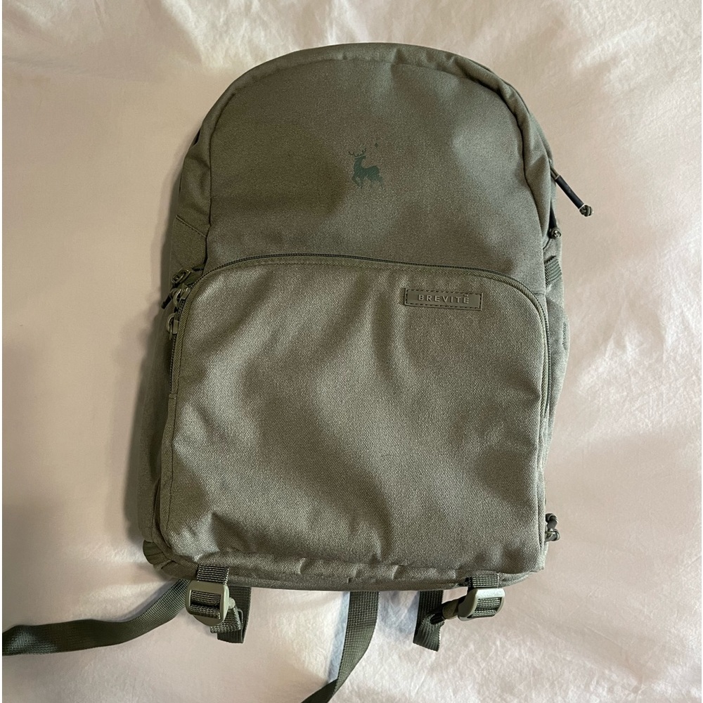 Brevite Pine Green The Jumper Convertible Camera Backpack